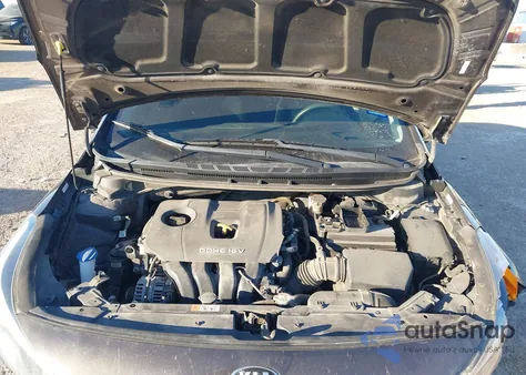 2017 Kia Forte Lx z USA, uszkodzony, nr VIN 3KPFK4A75HE152396